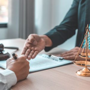 Asesoramiento en derecho mercantil y gestión societaria